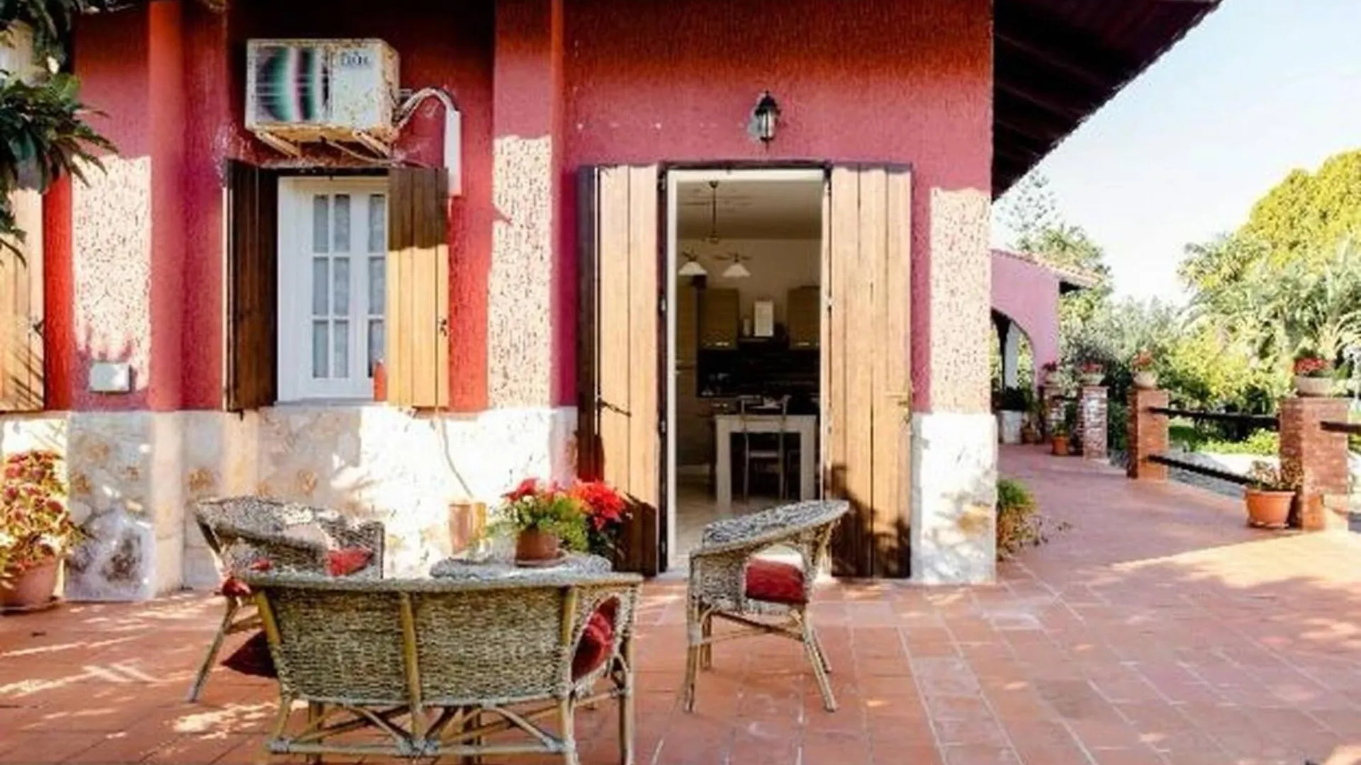 Single Villa In Full Relaxation Near The Sea Augusta