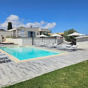Villa Cava Del Sol, Augusta